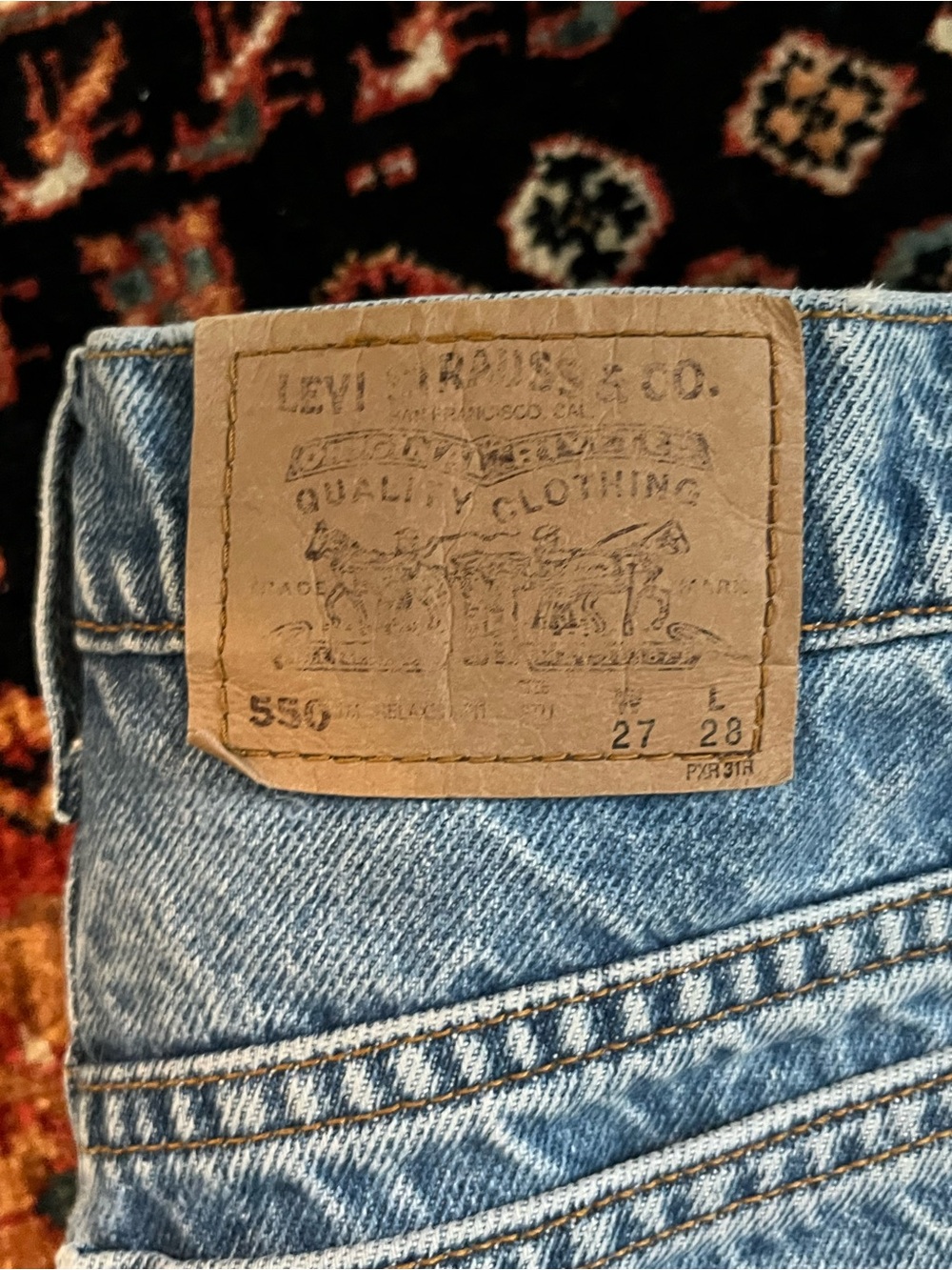 Levi's Relaxed Straight Jeans in Light Blue Wash - Picture 4 of 11